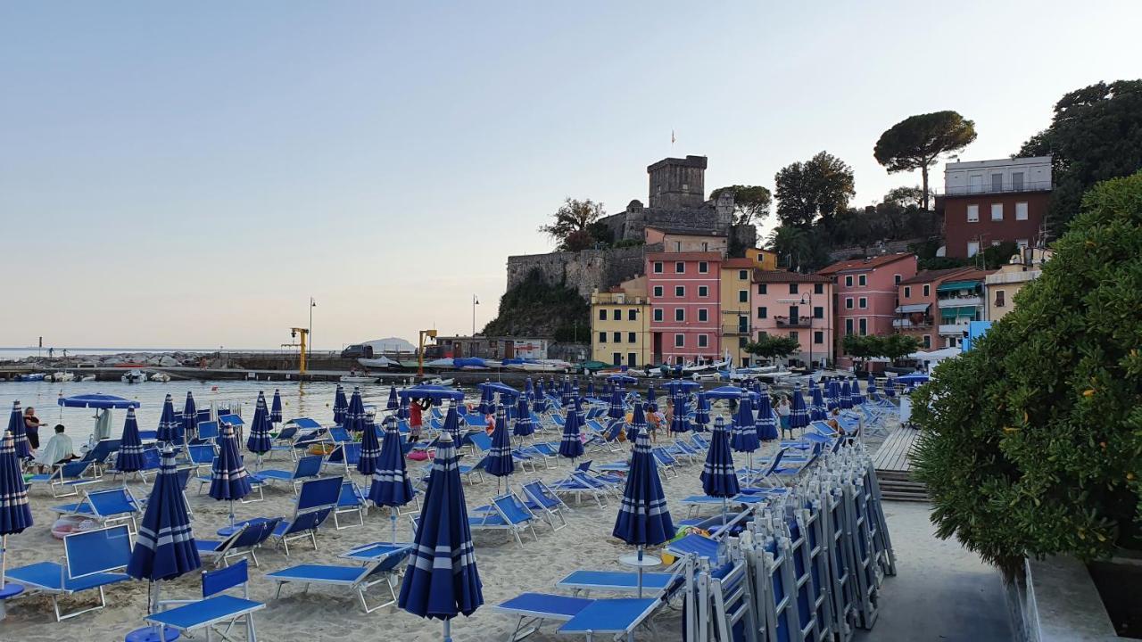 Comodo Al Mare Lerici Bagian luar foto
